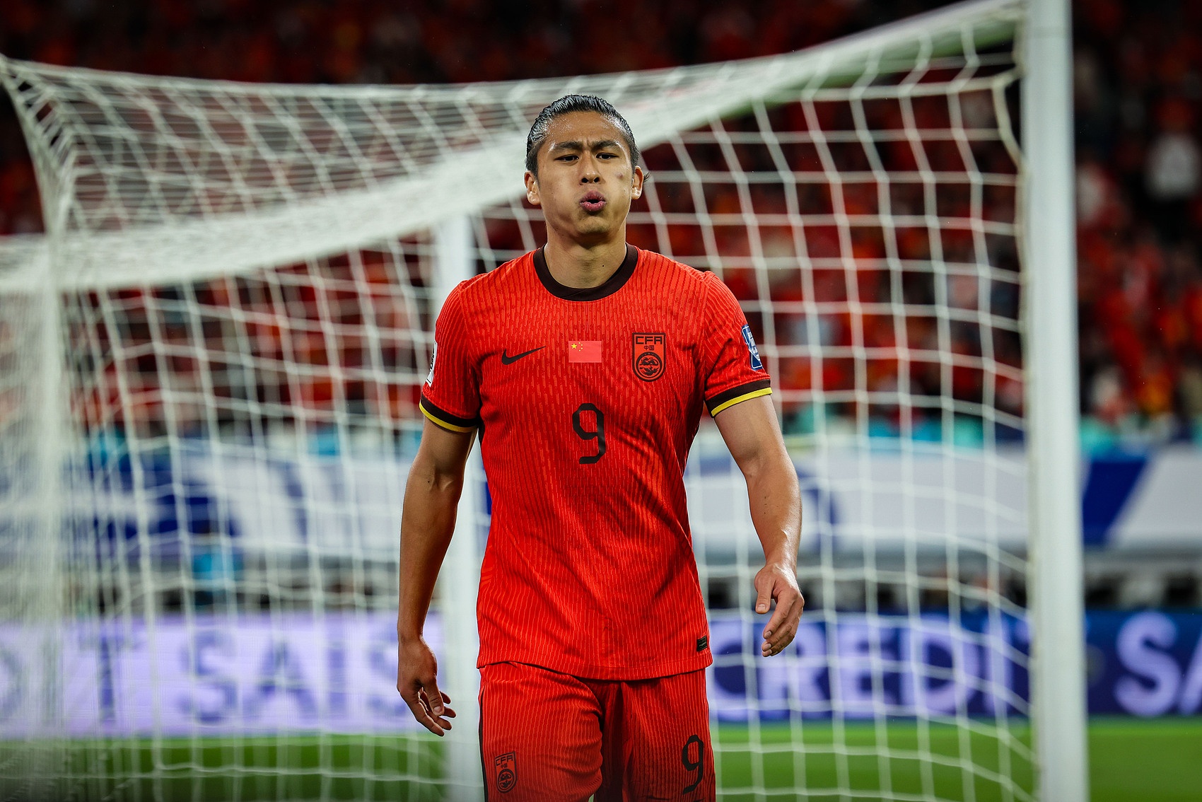 張玉寧：對陣印尼只有勝利一種選擇要把客場的壓力轉(zhuǎn)換為動力
