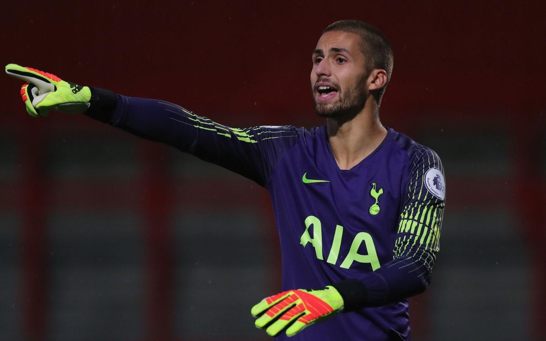 邮报：27岁热刺前门将怀特曼退役，上赛