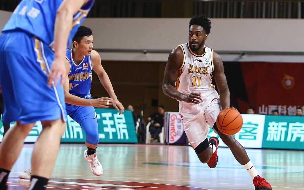 在线求职！CBA三双王失业了，还想来中国打球