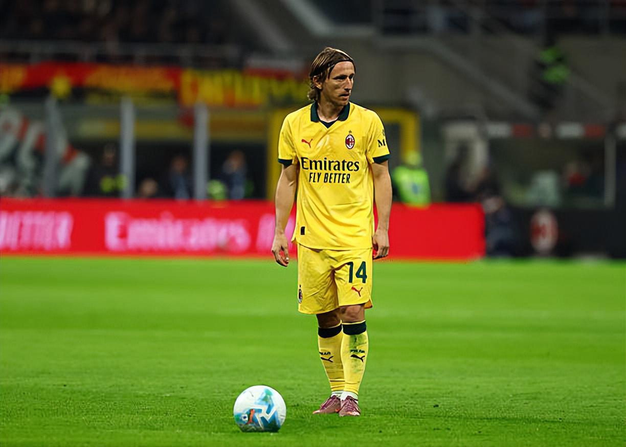 干净又积极！40岁莫德里奇场均超2次抢断，7场仅1次犯规太神奇