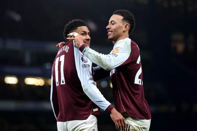 01到21！神奇替补双响，维拉逆转切尔西