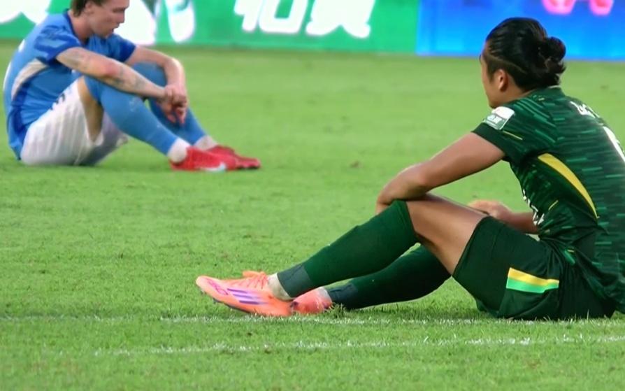 国安彻底退出争冠！媒体人热议：没本事别装传控范儿，太傻了