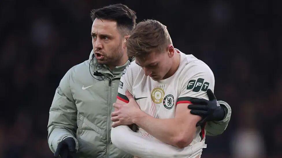 切尔西遭重创！9号新援肩部受伤离场英超8场0球沦为水货