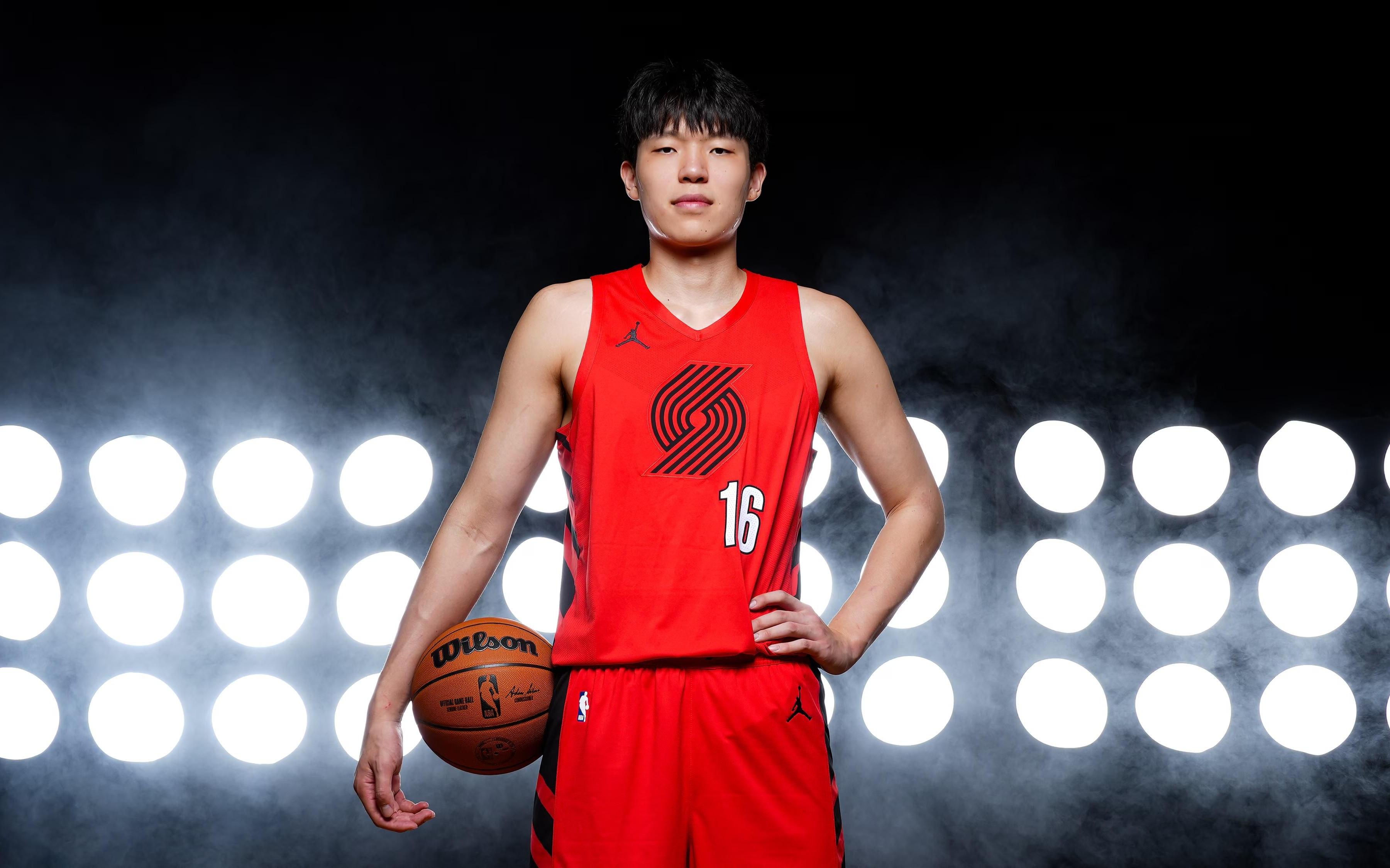 记者：杨瀚森有机会在NBA揭幕战中替