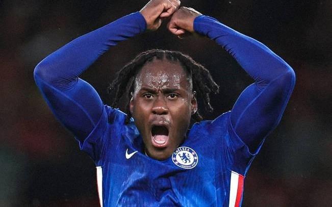 查洛巴问答：在足球界第一个朋友是芒