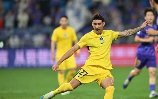 【中超】埃杜加西亚梅开二度9人深圳客场2比1三镇