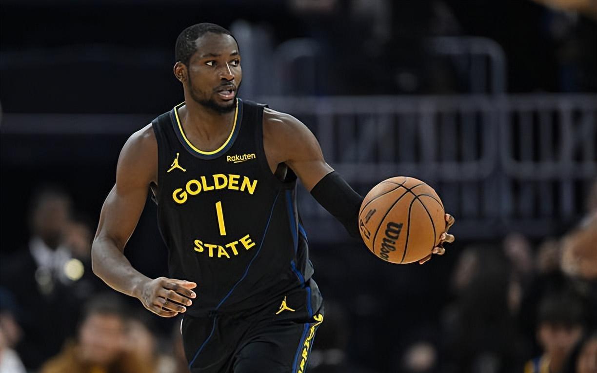 勇士锋线新星的表现至少不算糟糕,只是全队都遇到了巨大的麻烦