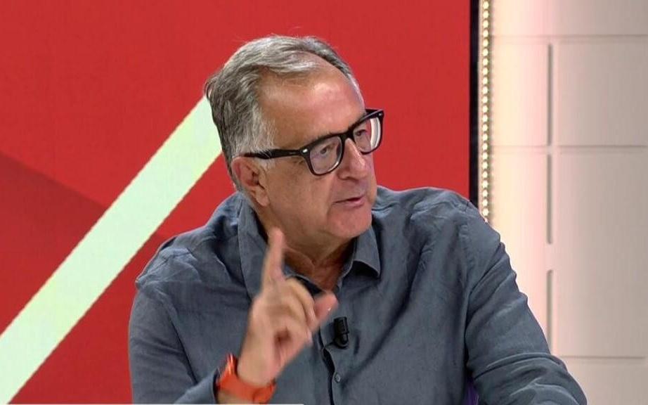 记者：特瓦斯的工资帽规则是13年的，现