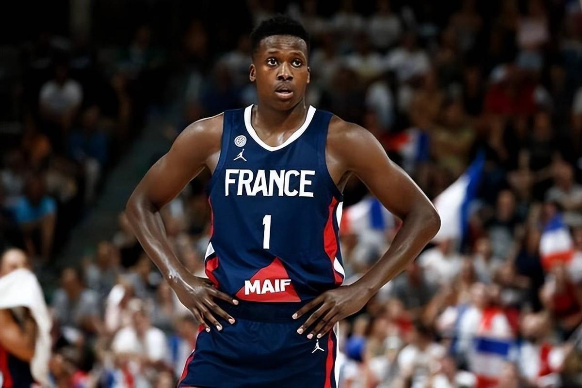 15岁打职业，18岁拿MVP，闪耀欧洲的天