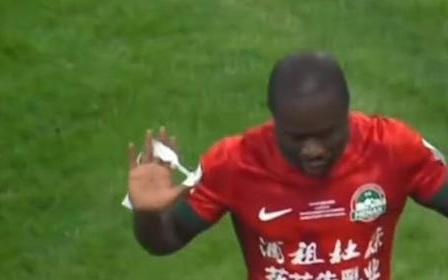 媒体人：阿奇姆彭很职业、不惹事，配得