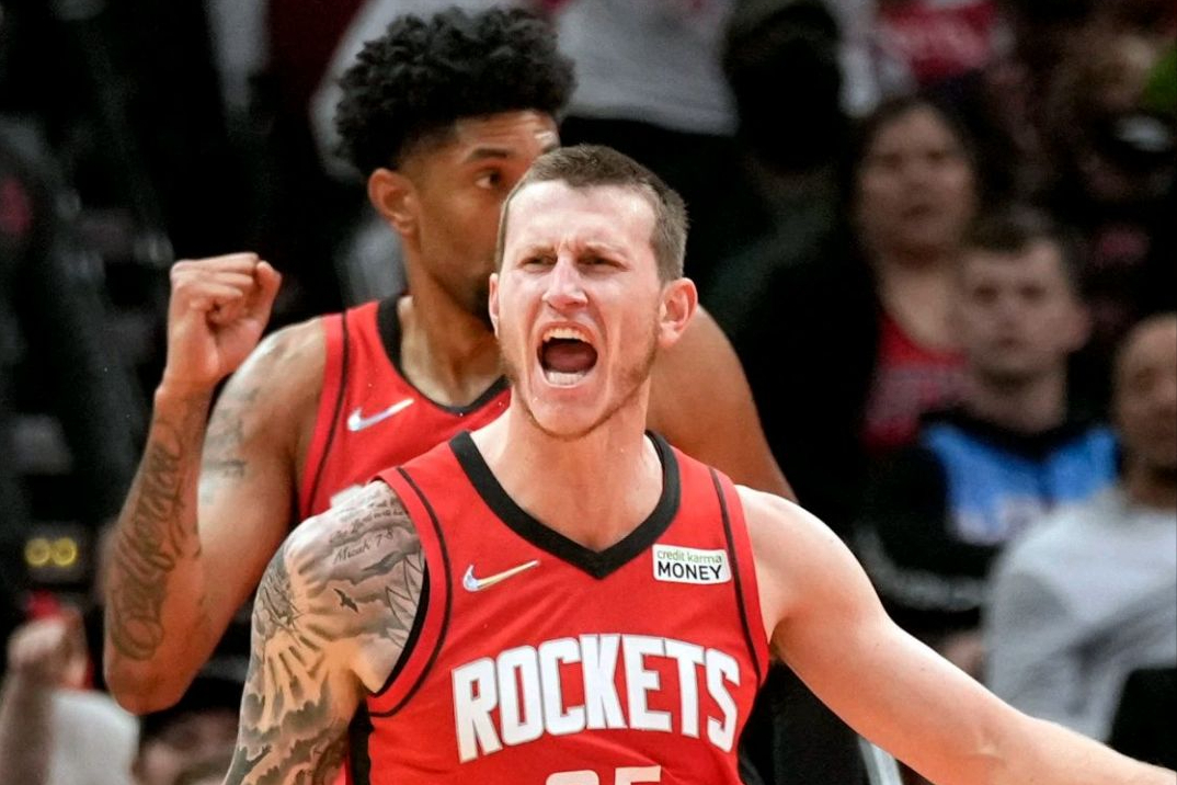 一夜3笔签约：勇士签37分神射手，再签1