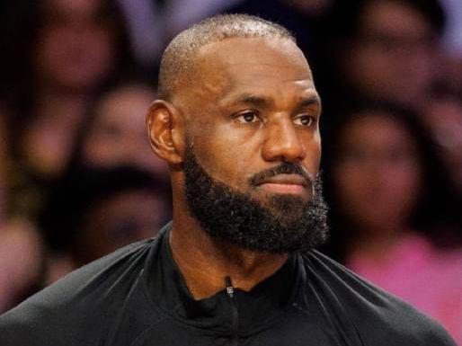 湖人和詹姆斯又产生分歧管理层想让