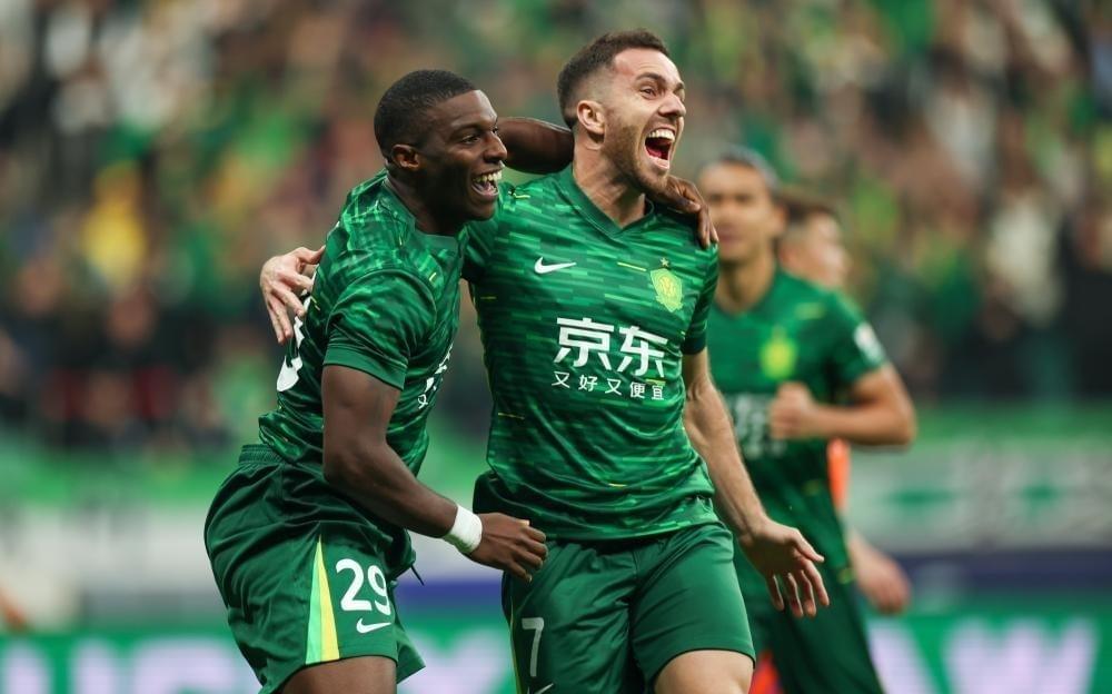 塞鸟头球建功！国安单季狂轰81球，创队史纪录，客场第600球