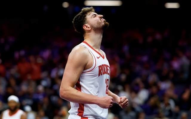 一夜3大消息！2签1裁达成，三分大赛名单公布，火箭重大喜讯