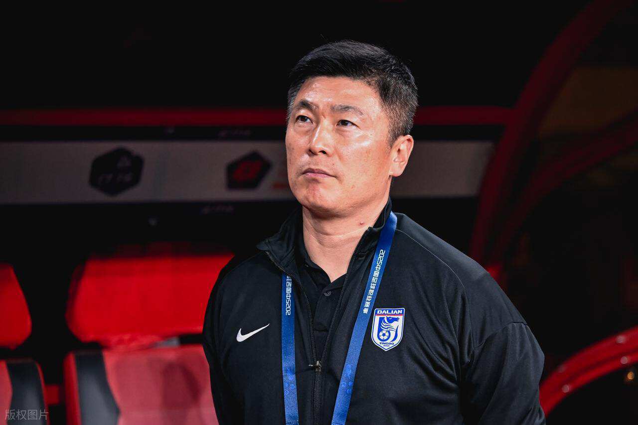 恭喜李国旭！带领大连英博提前保级后