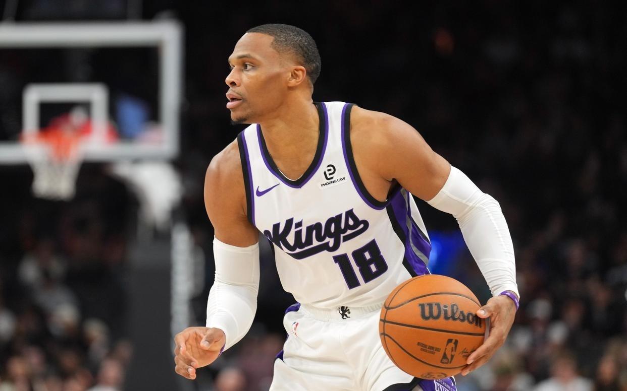 三分39中17，主场大胜国王，火箭队8人投进三分，化身远投大队