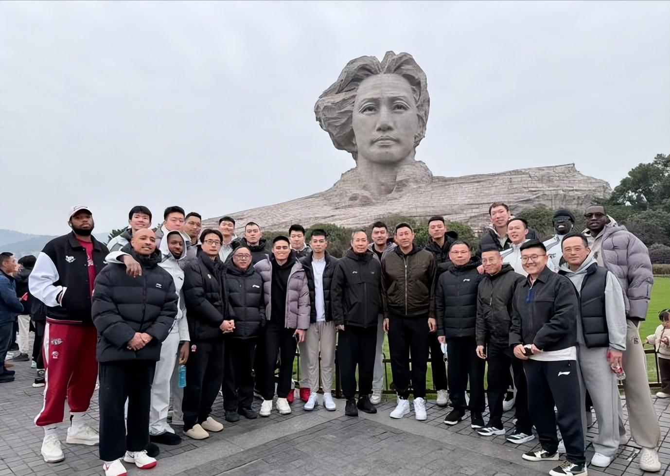 CBA新赛季实力分档！五支球队竞争总