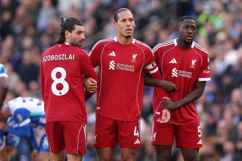 全靠同行衬托！利物浦切尔西双双落败让只拿1分的曼联稳居三甲