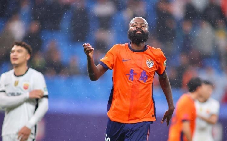 中超外援人品差，保级功臣成老赖，欠队