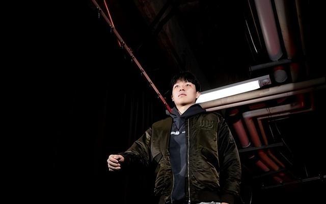 球迷热议杨瀚森短期内不去G联赛！开拓者培养引质疑小杨打不上球