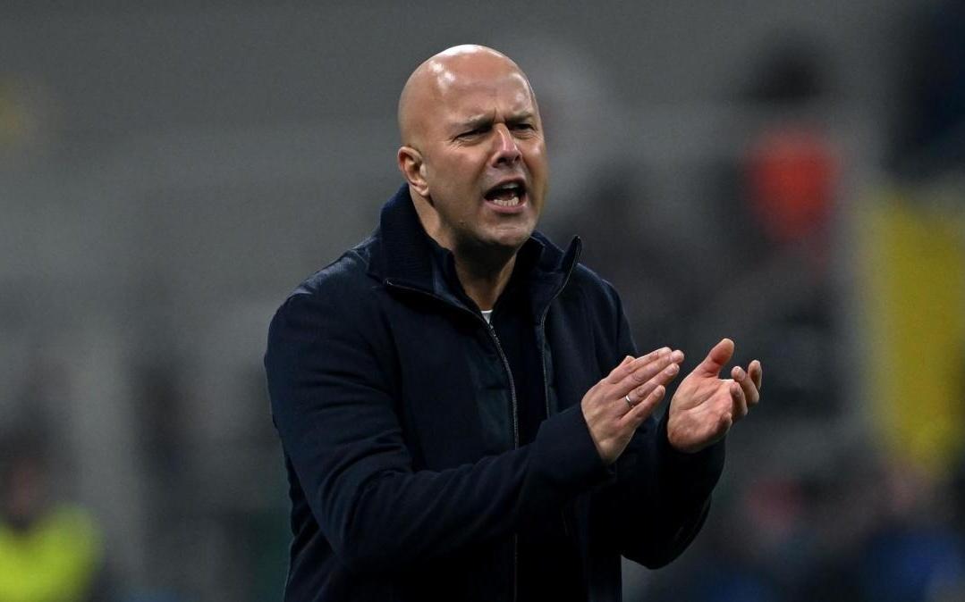 全市场：利物浦球迷一直在唱斯洛特之