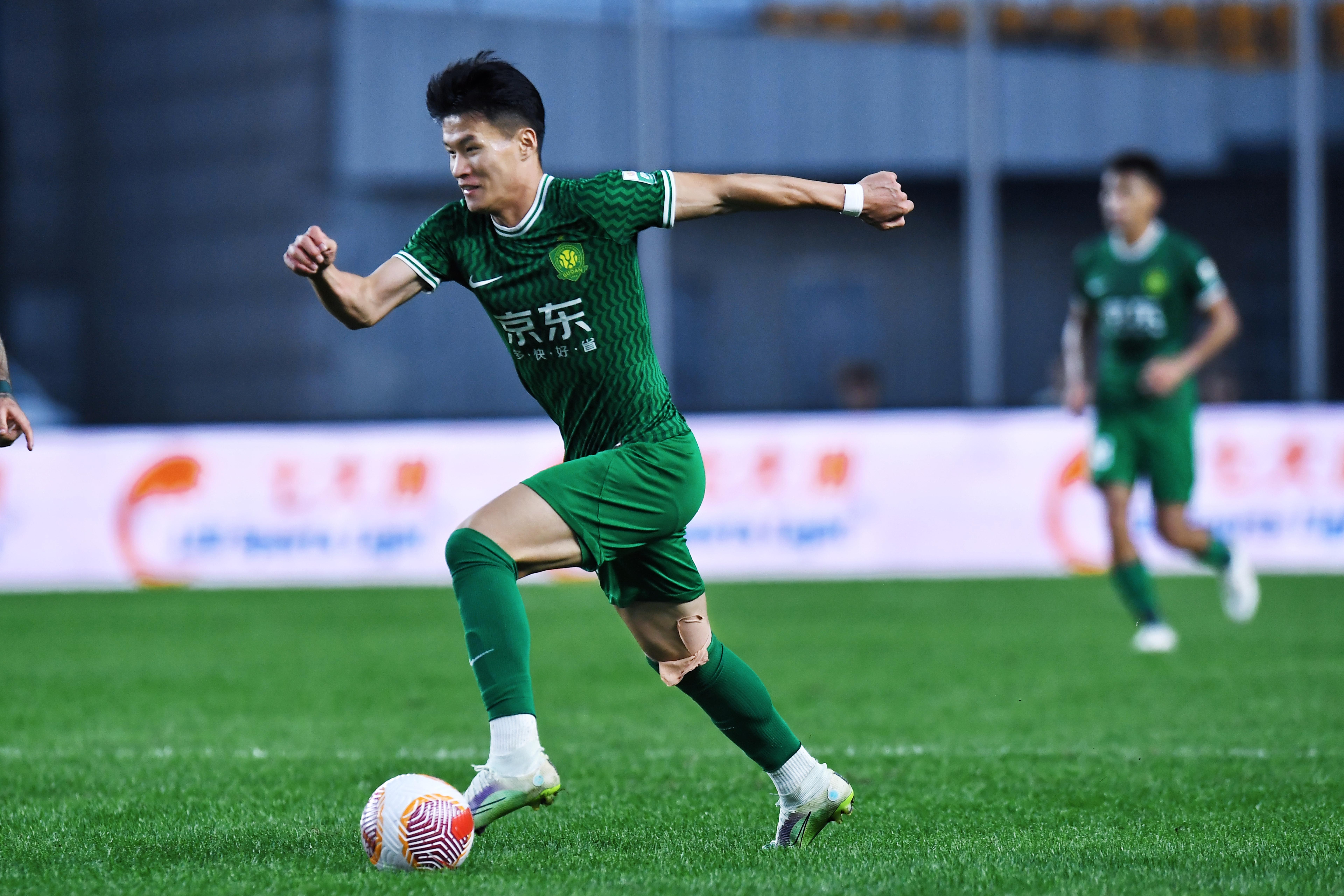 博主：国安队今天赴长春征战中超，林良