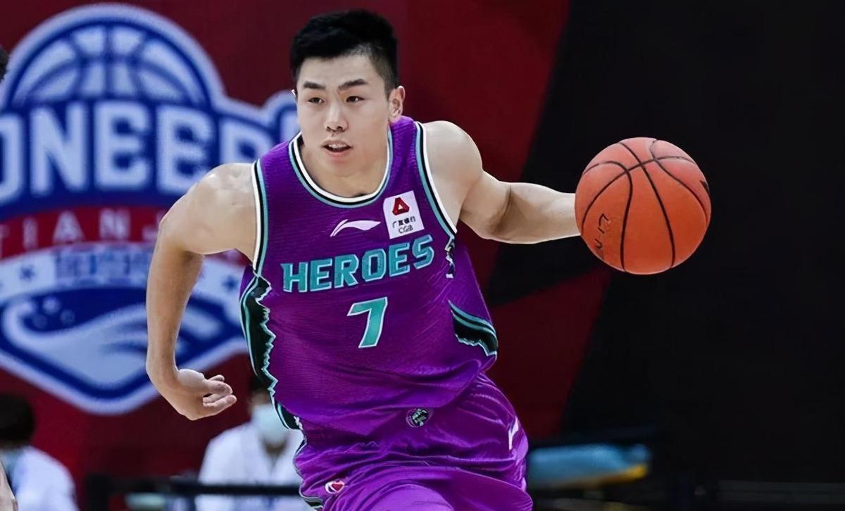 明年转会6名CBA球员只签1年，杜锋留