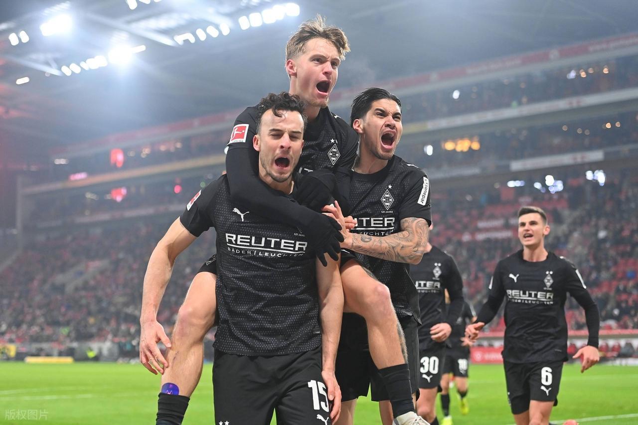 德甲最新积分战报输给拜仁后4胜1平