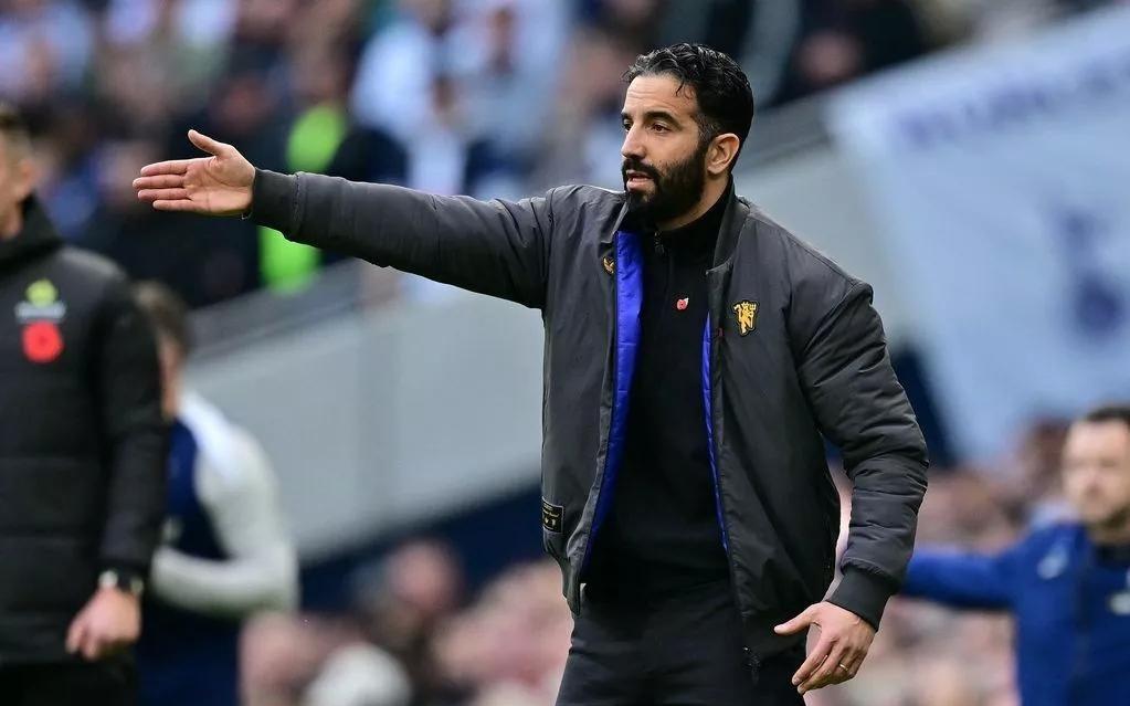 镜报：曼联明夏将补强中场，他们可能打包巴莱巴和安德森