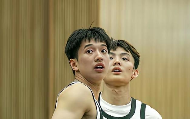 广东宏远力克新疆！杨溢两场7记三分，