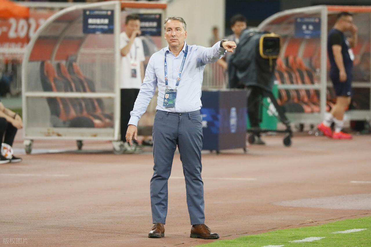 喜讯！两位欧洲名帅都向国足投了竞聘简历，一人曾带上港中超夺冠