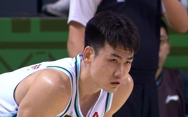 万众瞩目！CBA杯赛上演“山东德比”