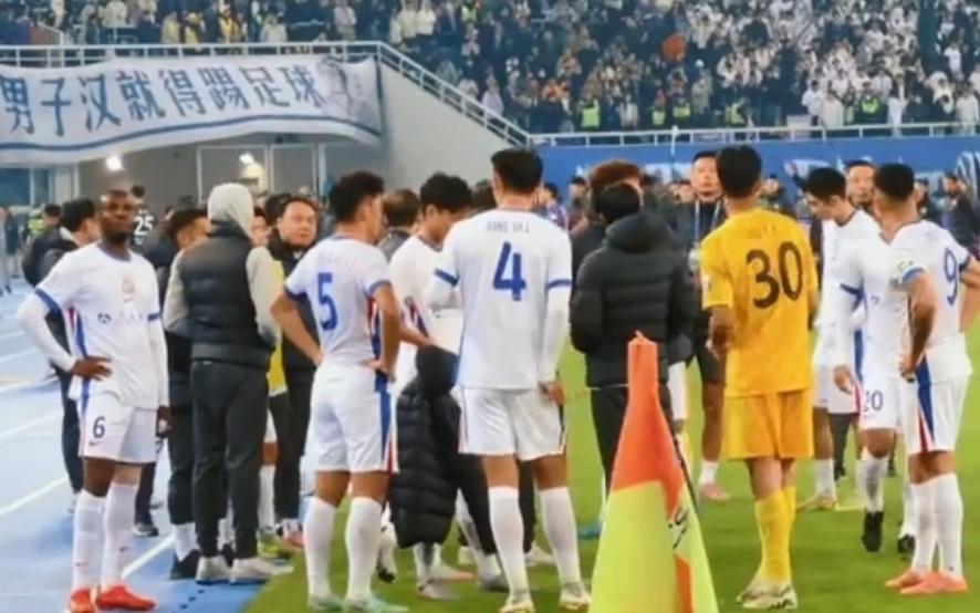 东体：申花主力赛季中后期身心疲劳，阵