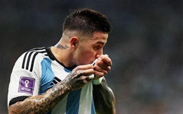 恩佐费尔南德斯：“我想接替梅西在阿