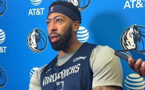 浓眉谈交易流言：媒体搞得我像要去打