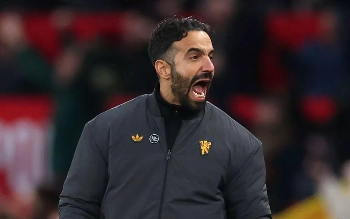 罗马诺：阿莫林想买中场，根据情况曼联可能补强一至二人