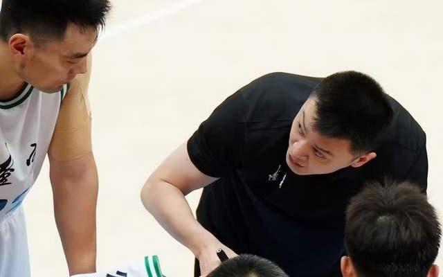 广东男篮拒绝输球！全力淘汰辽宁队，赵