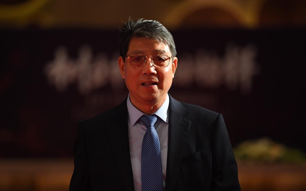 徐根宝谈德比：明天的比赛很关键，谁赢