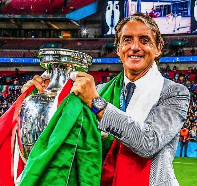 赋闲1年！60岁名帅想执教曼联：如果阿莫林下课他有机会