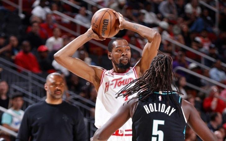 杜兰特20分8失误，火箭逆转险胜开拓者！申京28分，阿门表现回暖