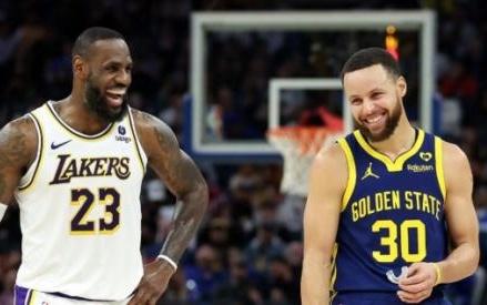 詹姆斯：库里令对手感到恐惧他是史上