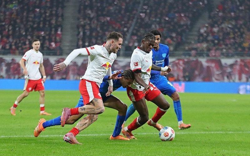 勒沃库森31莱比锡升至联赛第三