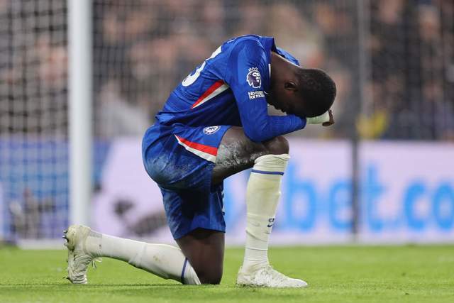 11！铁腰染红，切尔西功亏一篑，1.4亿天王助攻，阿森纳17场不败