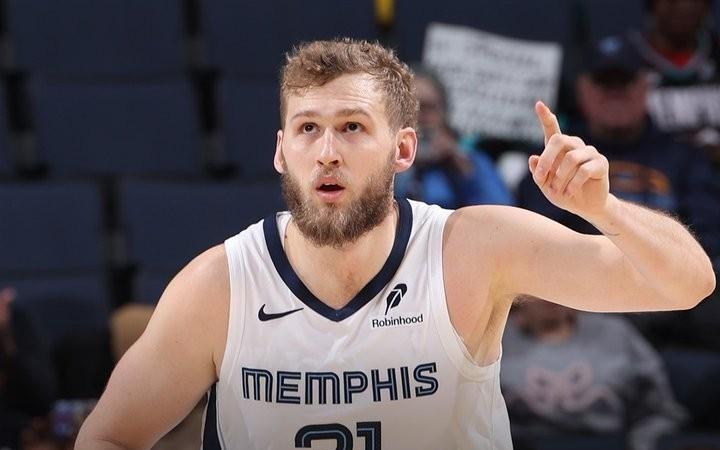 Shams：老鹰以现金方式从爵士交易得到中锋兰代尔