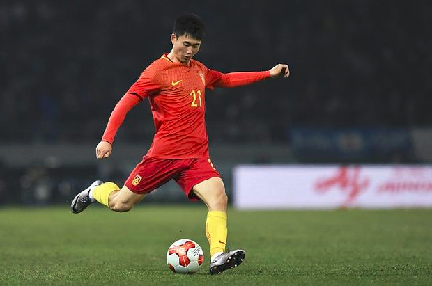 拒绝续约！武汉三镇顶薪留不住前恒大