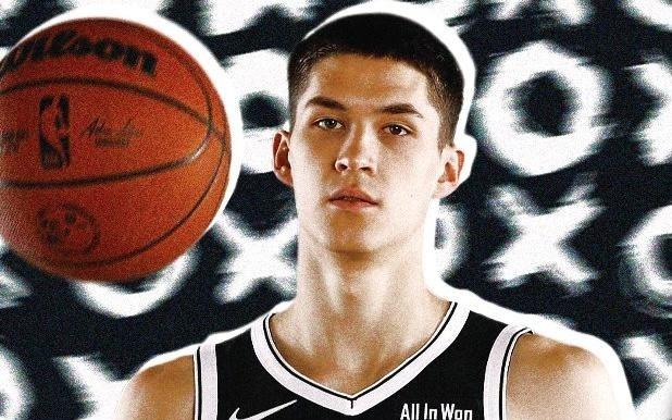 篮网新秀杰明生涯前两场比赛命中7记三分，排在NBA历史第三