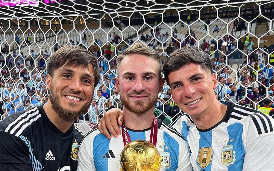 麦卡：为哥哥完成阿根廷首秀高兴凯文