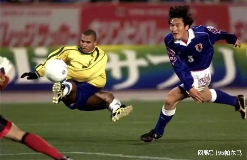 生不逢时的代表，拿过意甲和德甲金靴