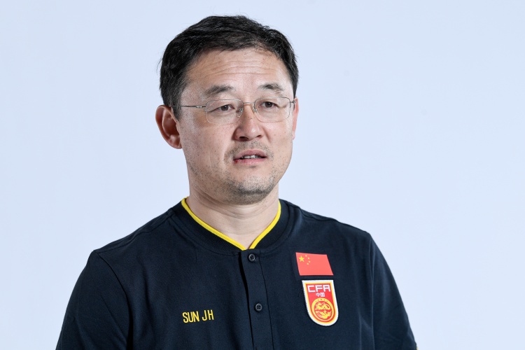 李璇談孫繼海青訓(xùn)風(fēng)波：覺得機構(gòu)違規(guī)收費，就找相關(guān)部門仲裁