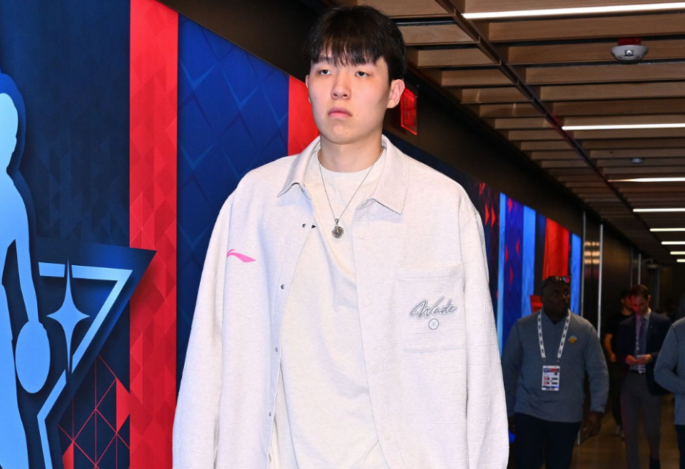 开拓者官宣下放杨瀚森！与扬布拉德签下双向合同将裁掉库克